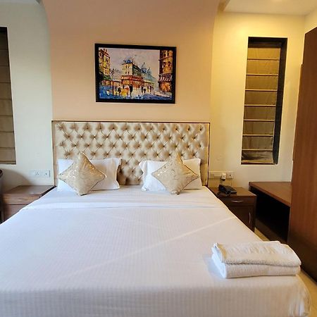 Jmd Residency Hotel Ню Делхи Екстериор снимка