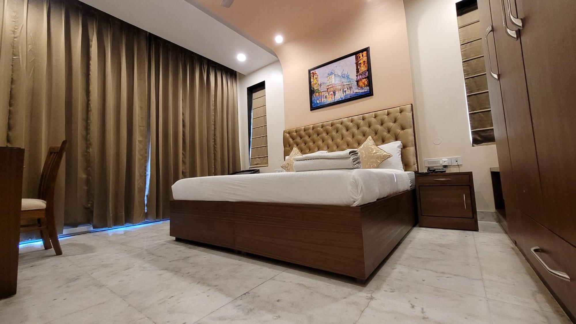 Jmd Residency Hotel Ню Делхи Екстериор снимка
