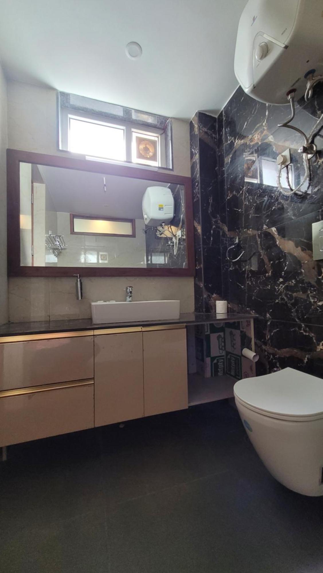 Jmd Residency Hotel Ню Делхи Екстериор снимка
