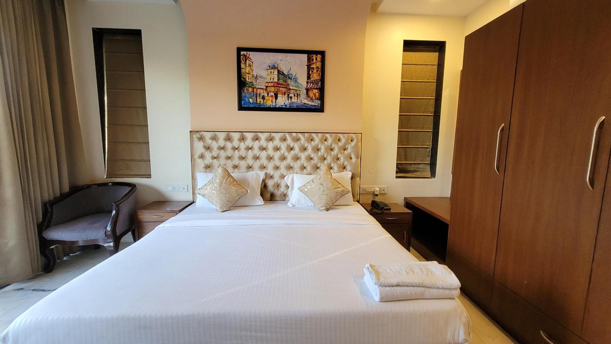Jmd Residency Hotel Ню Делхи Екстериор снимка