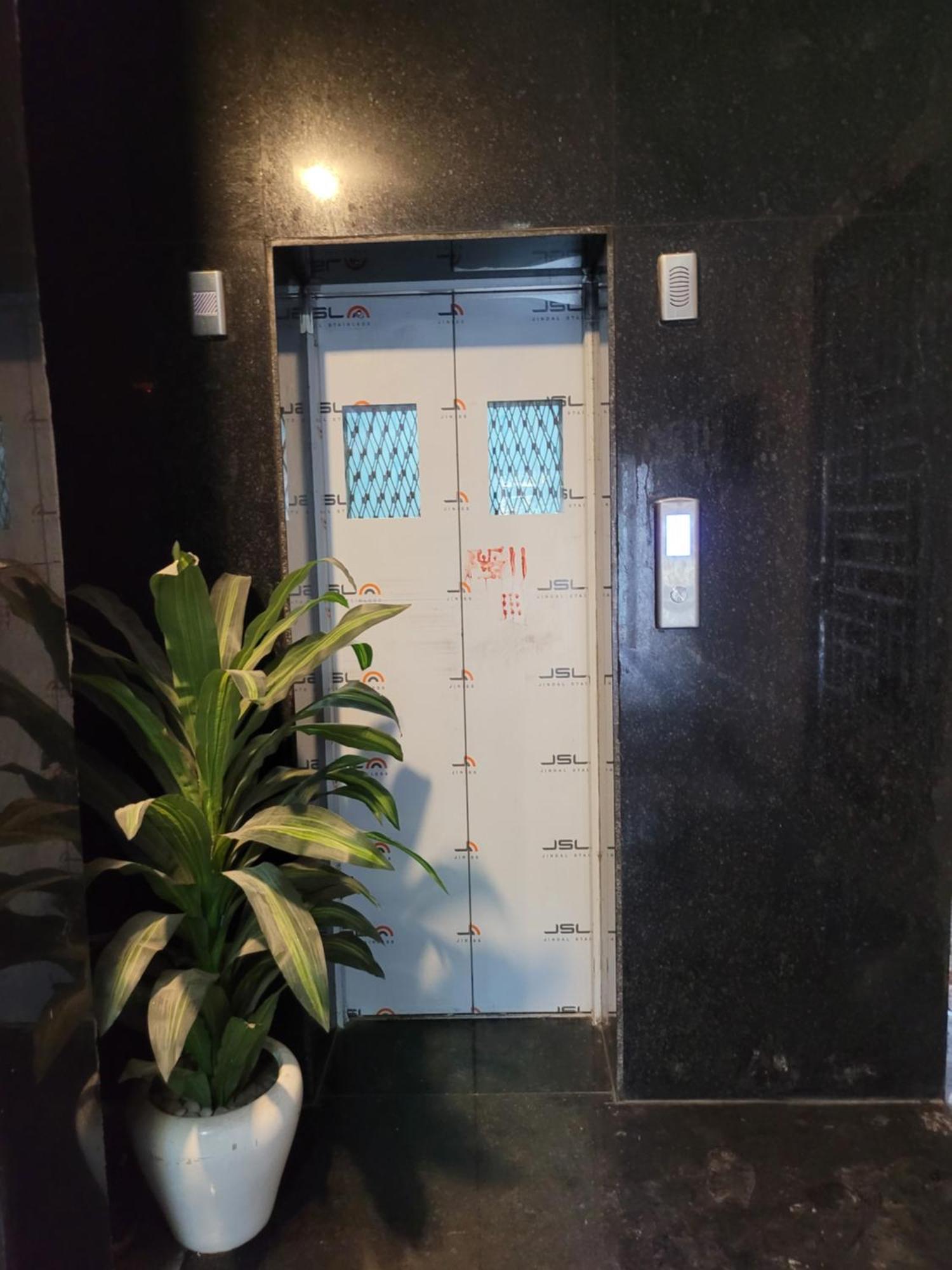 Jmd Residency Hotel Ню Делхи Екстериор снимка