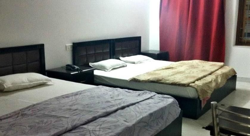 Jmd Residency Hotel Ню Делхи Екстериор снимка