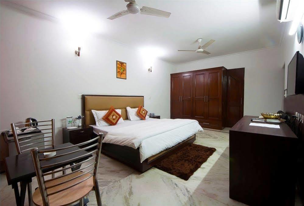 Jmd Residency Hotel Ню Делхи Екстериор снимка