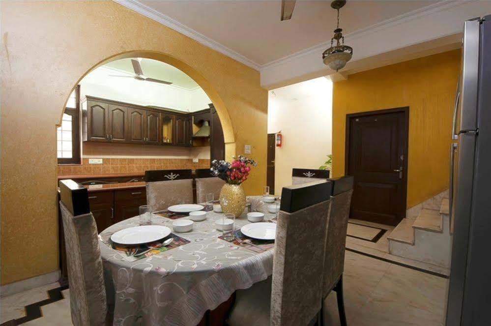 Jmd Residency Hotel Ню Делхи Екстериор снимка
