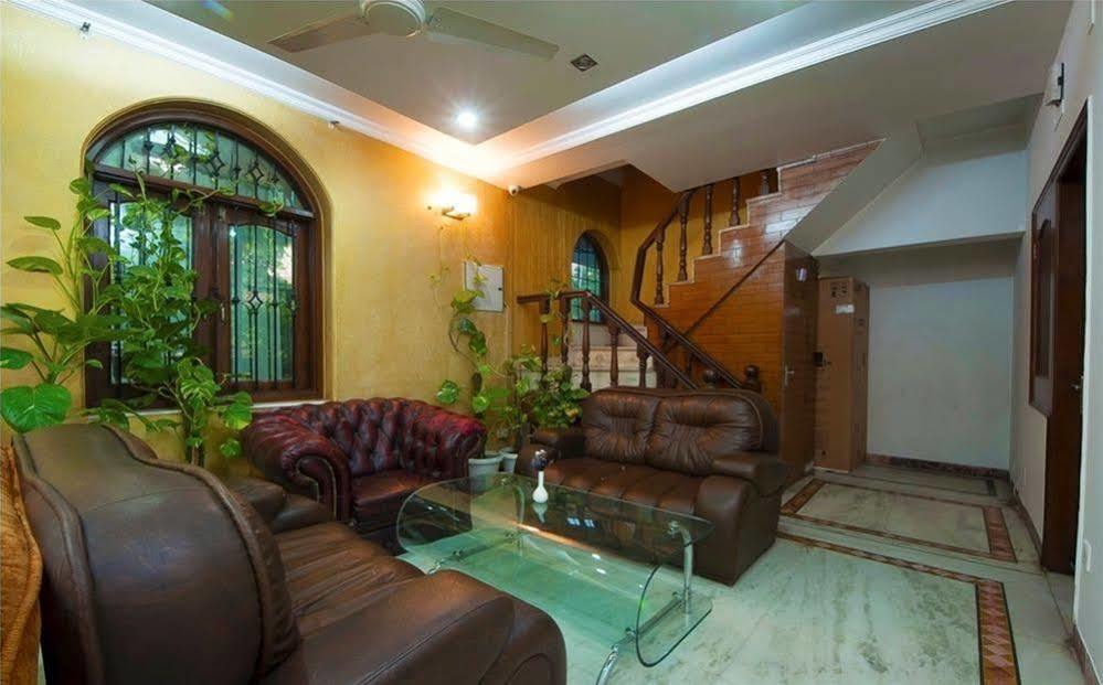 Jmd Residency Hotel Ню Делхи Екстериор снимка